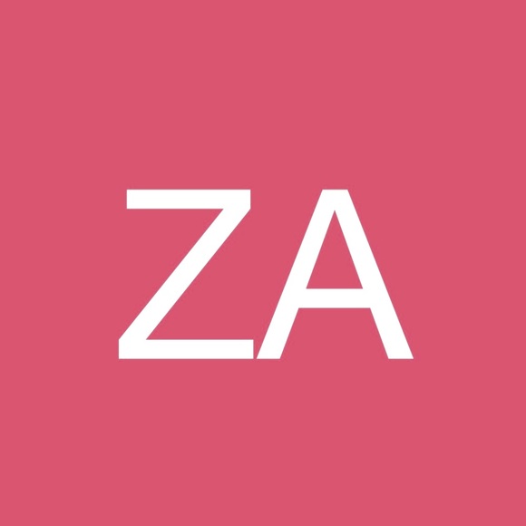 Meet your Posher, Zaynab - Picture 1 of 2